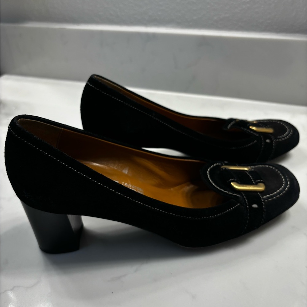 Ferragamo suede pumps with gold buckle hardware - Picture 8 of 8